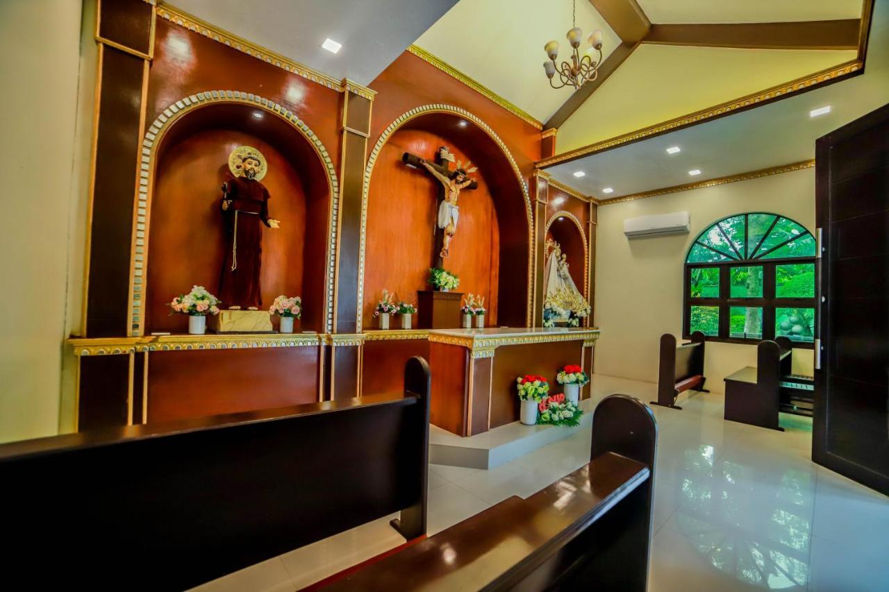Villa Esmeralda Bryan'S Resort Hotel And Restaurant Palayan City Eksteriør bilde