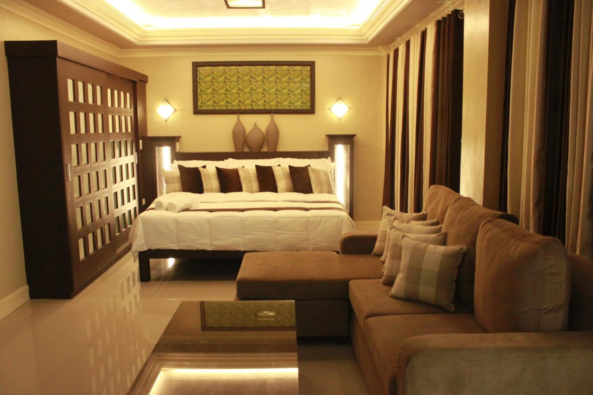 Villa Esmeralda Bryan'S Resort Hotel And Restaurant Palayan City Eksteriør bilde
